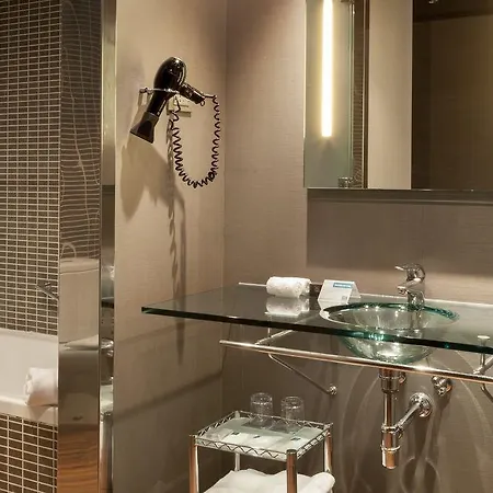 Ac By Marriott Szálloda 4*